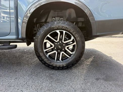 Used 2024 Ford Ranger Lariat w/ FX4 Off-Road Package AWD/4WD image 31