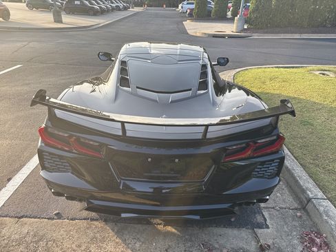 Used 2020 Chevrolet Corvette Stingray Coupe w/ 1LT RWD image 9