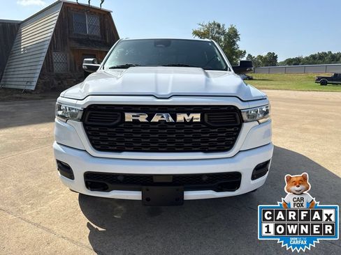 Used 2025 RAM 1500 Big Horn AWD/4WD image 2
