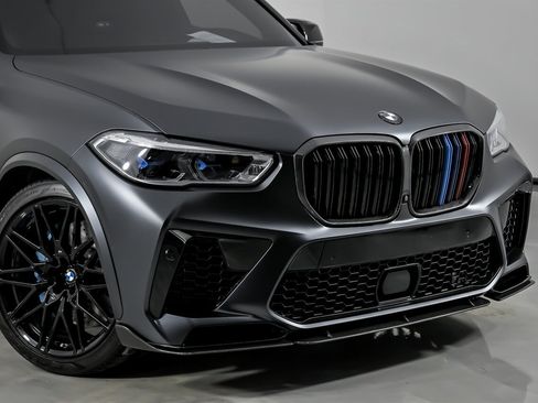 Used 2020 BMW X5 M Competition w/ Executive Package image 3