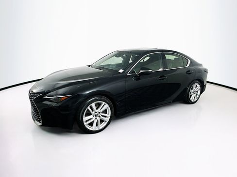 Used 2025 Lexus IS 300 w/ Comfort Package image 4