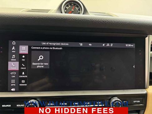 Used 2021 Porsche Macan image 25