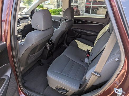Used 2019 Kia Sorento AWD w/ LX Convenience Package image 21