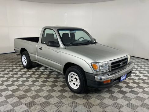 Used 2000 Toyota Tacoma 2WD Regular Cab image 20