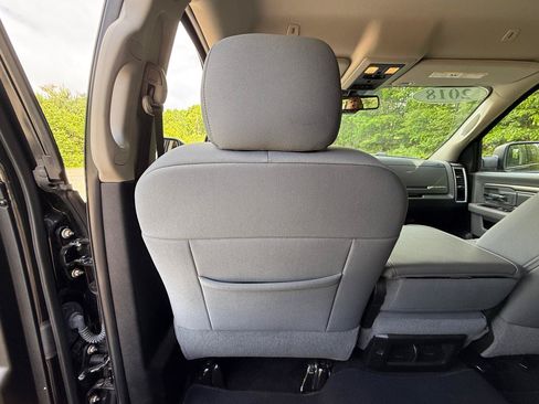 Used 2018 RAM 1500 Big Horn AWD/4WD image 27