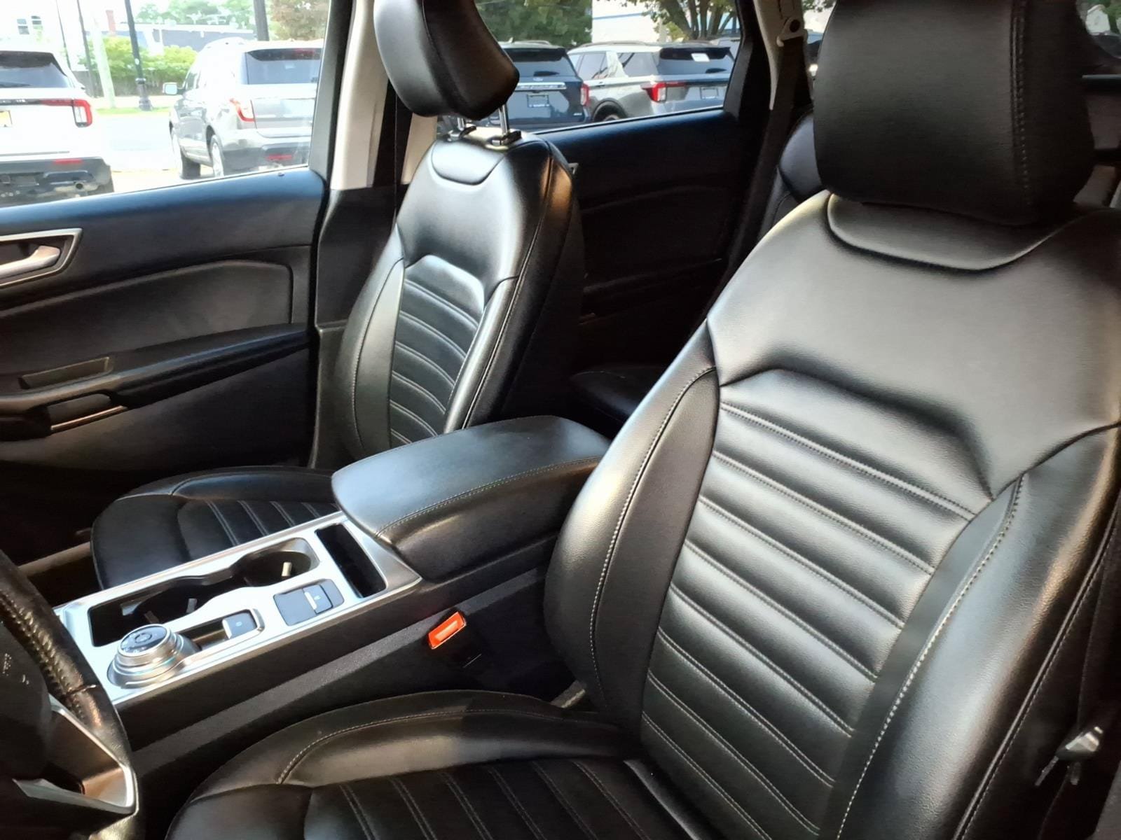 Used 2023 Ford Edge SEL AWD/4WD image 9