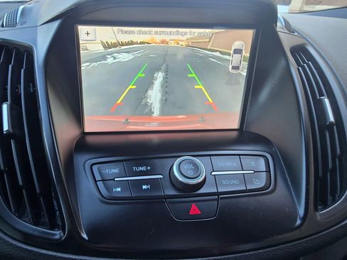 Used 2019 Ford Escape SEL image 34