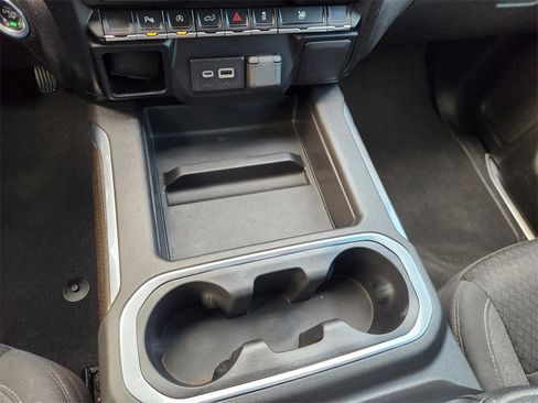 Used 2022 Chevrolet Silverado 1500 RST w/ Safety Package image 17