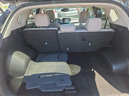 Used 2019 Hyundai Tucson Value AWD/4WD image 34