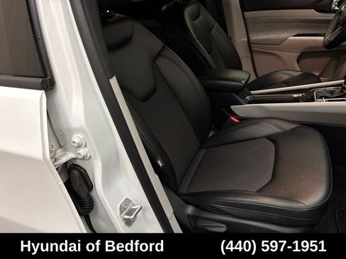 Used 2024 Jeep Compass Latitude AWD/4WD image 22