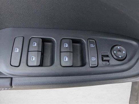 New 2026 Hyundai Venue SEL FWD image 10