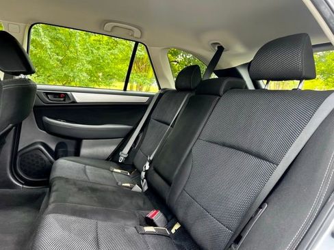 Used 2018 Subaru Outback 2.5i image 23