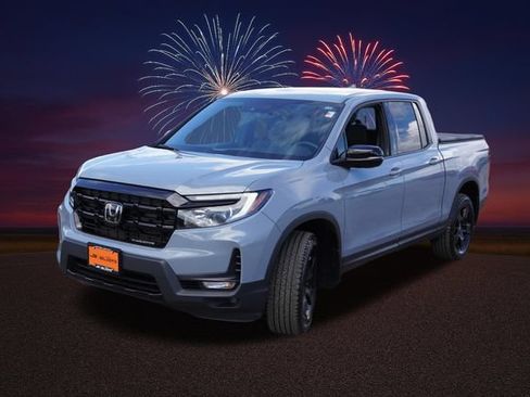 Used 2025 Honda Ridgeline Black Edition image 11