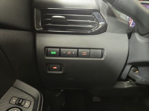 Used 2024 Nissan Sentra SV FWD image 28