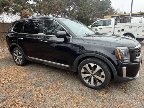 Used 2021 Kia Telluride S image 6