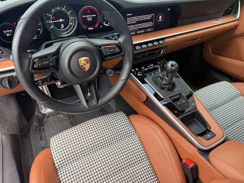 Certified 2023 Porsche 911 Targa 4S AWD/4WD image 16