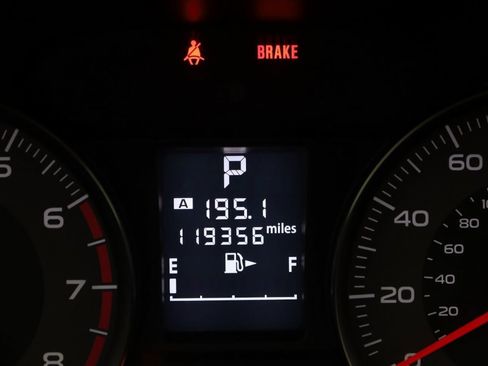 Used 2014 Subaru Forester 2.5i Limited image 31