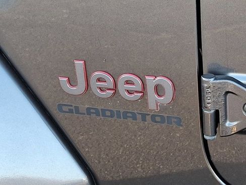 Certified 2020 Jeep Gladiator Rubicon image 33