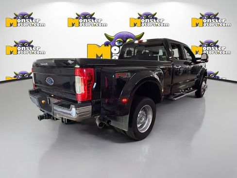 Used 2017 Ford F450 XLT w/ XLT Premium Package AWD/4WD image 4