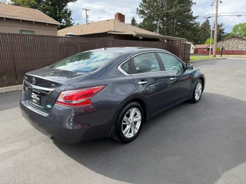 Used 2013 Nissan Altima 2.5 SL image 4