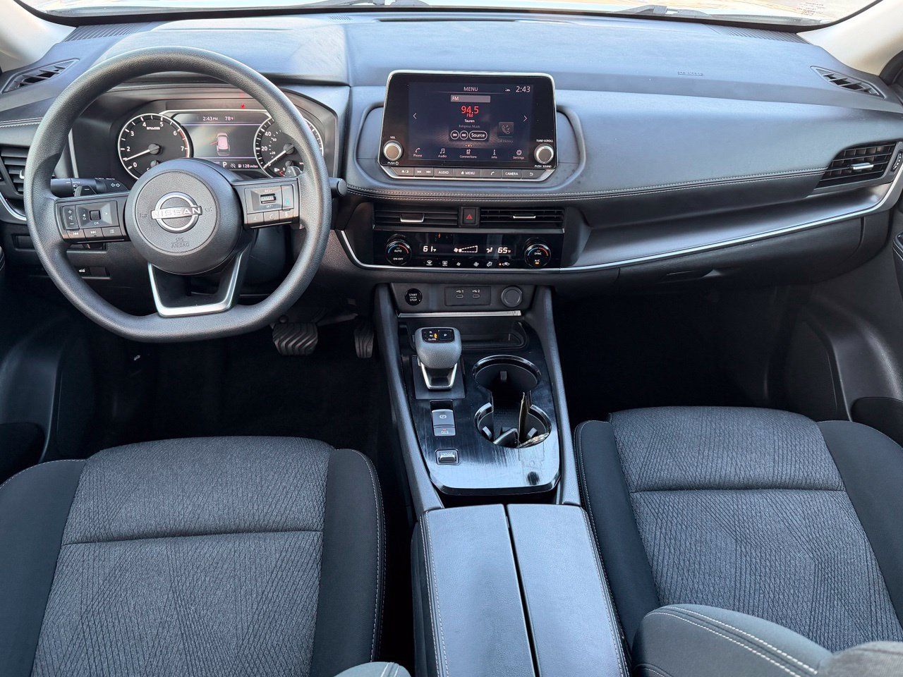 Certified 2024 Nissan Rogue SV FWD image 11