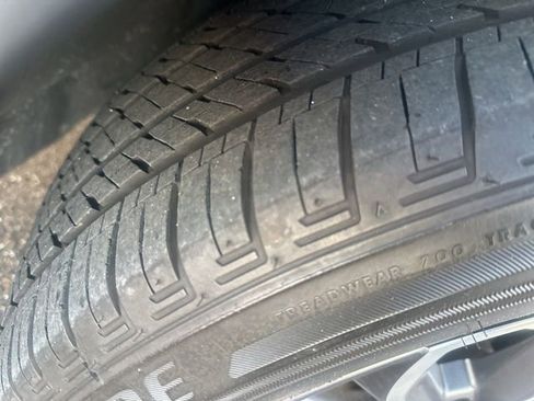 Used 2021 Honda CR-V EX image 6