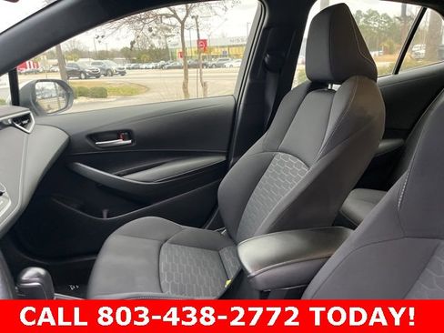 Used 2025 Toyota Corolla SE image 9