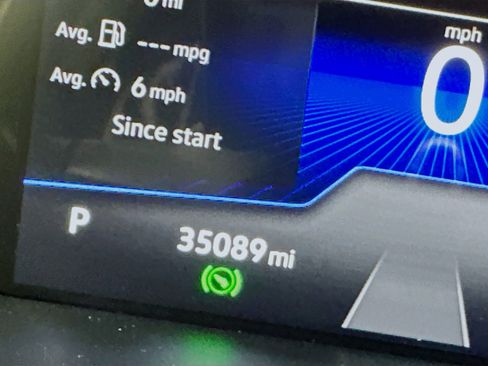 Used 2024 Volkswagen Tiguan Wolfsburg Edition image 18