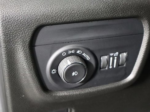 Used 2022 Jeep Grand Cherokee L Limited w/ Black Appearance Package RWD image 24