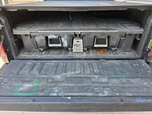 Used 2014 Toyota Tundra SR5 w/ SR5 Upgrade Package image 28