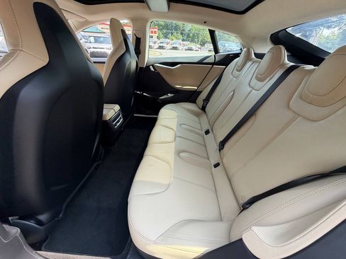 Used 2013 Tesla Model S RWD image 21