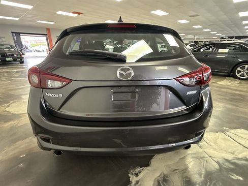 Used 2017 MAZDA MAZDA3 Grand Touring w/ Premium Equipment Package image 4