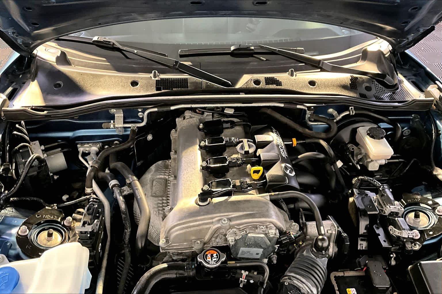 Used 2019 MAZDA MX-5 Miata RF Grand Touring RWD image 28