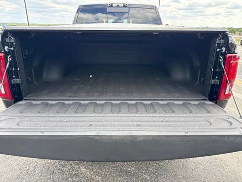 New 2026 RAM 3500 Laramie AWD/4WD image 19