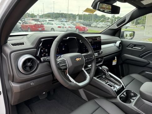 New 2025 Chevrolet Colorado LT w/ LT Convenience Package image 10