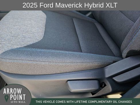 Used 2025 Ford Maverick XLT image 23