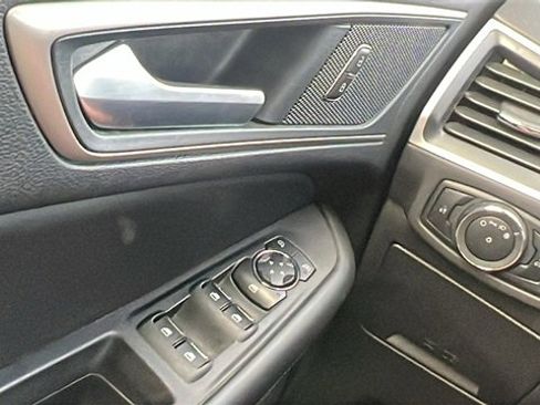 Certified 2024 Ford Edge SEL image 32