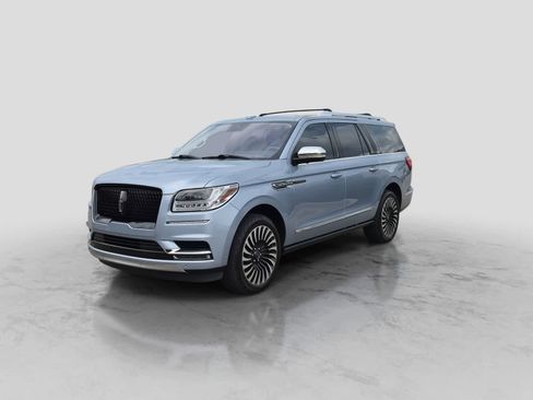 Used 2020 Lincoln Navigator L Black Label w/ Cargo Convenience Package AWD/4WD image 4