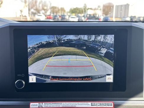 Certified 2025 Toyota Tacoma TRD Sport image 25