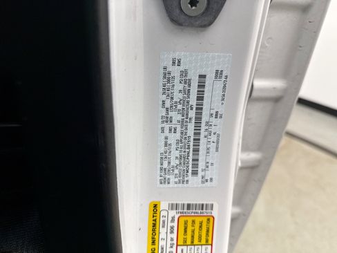 Used 2022 Ford Bronco Badlands image 11