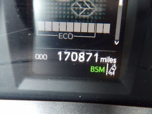 Used 2018 Toyota RAV4 SE w/ Power Extra Value Package AWD/4WD image 31
