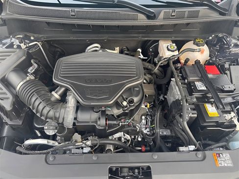 Certified 2025 Cadillac XT6 Premium Luxury image 9