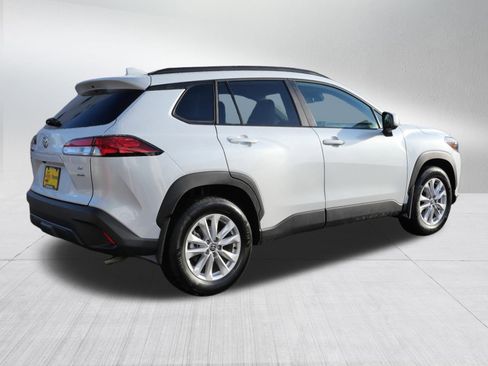 Certified 2023 Toyota Corolla Cross LE image 8