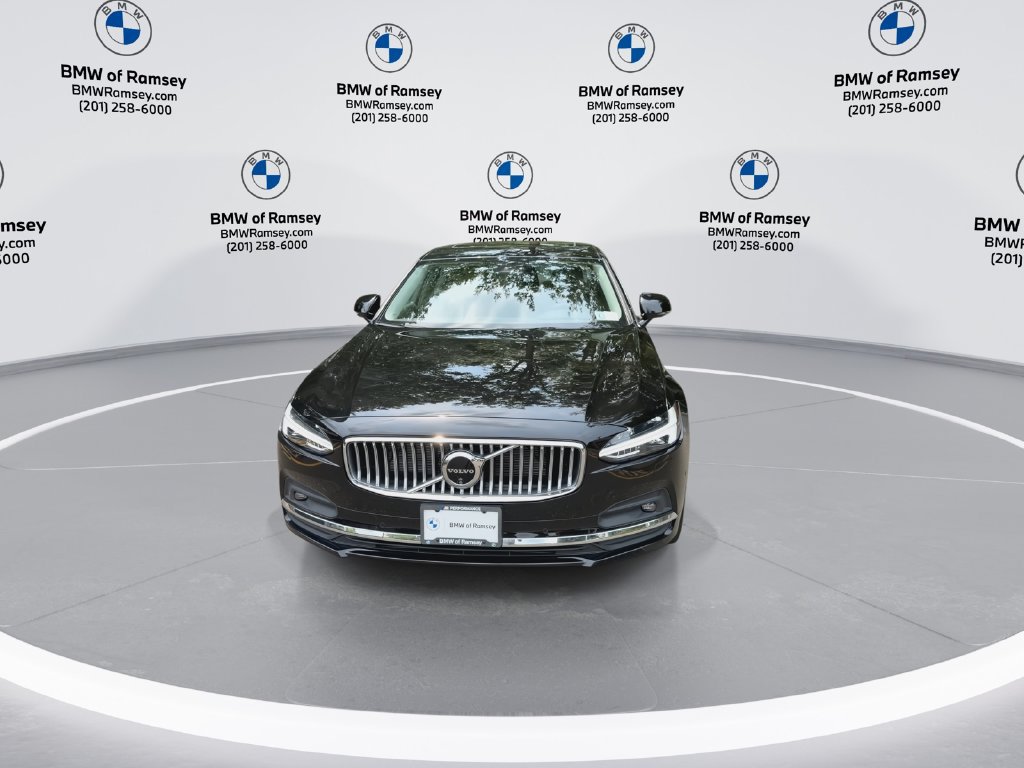 Used 2025 Volvo S90 B6 Plus AWD/4WD image 3