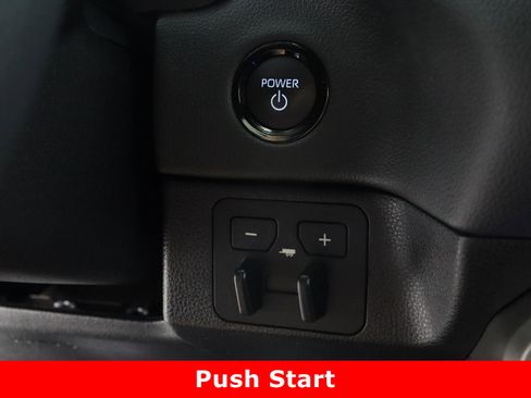 Used 2025 Toyota Sequoia SR5 image 18