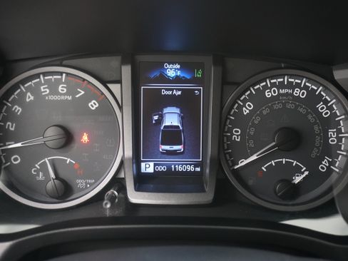 Used 2019 Toyota Tacoma TRD Pro AWD/4WD image 16