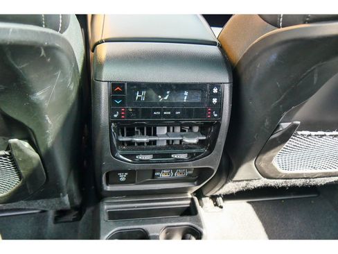 Used 2023 Jeep Grand Cherokee L Overland image 19