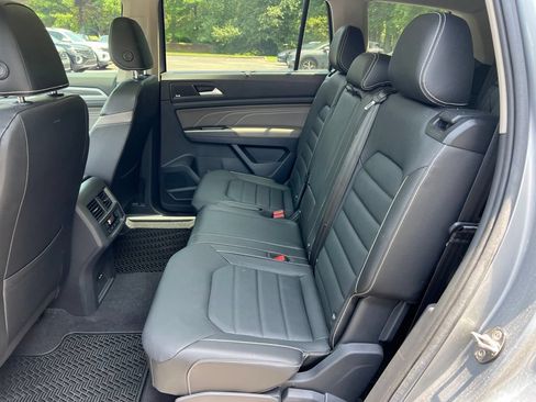 Used 2022 Volkswagen Atlas SEL Premium AWD/4WD image 11