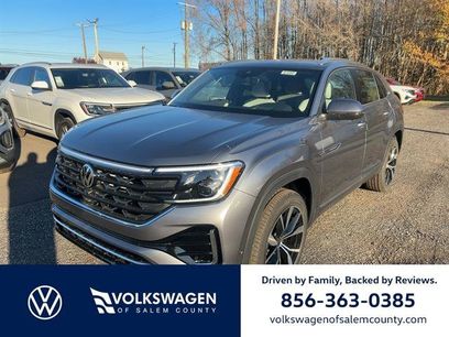 New 2025 Volkswagen Atlas Cross Sport SEL Premium R-Line