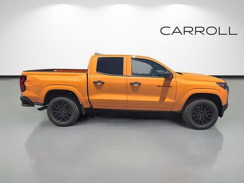 Used 2025 Chevrolet Colorado W/T w/ WT Custom Package RWD image 2